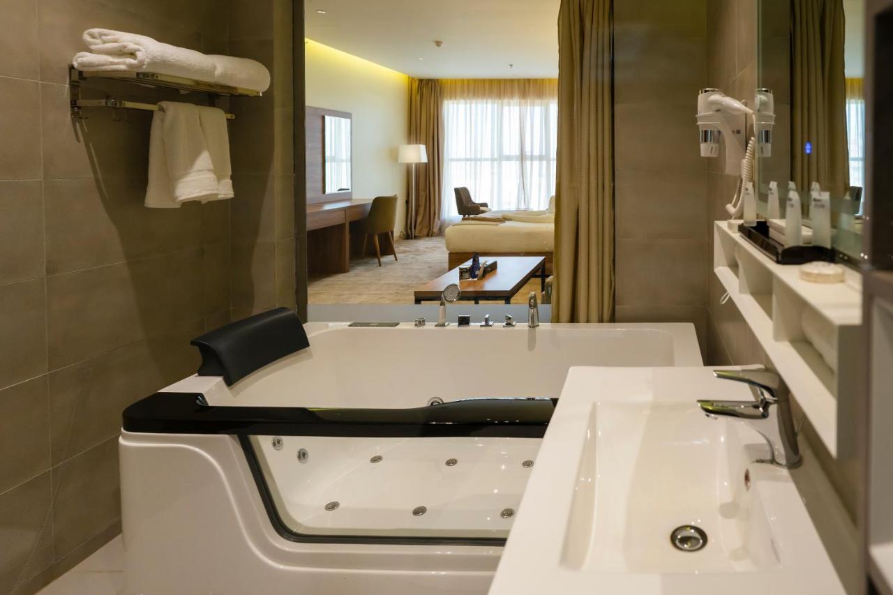 W Suites Hotel Abha Eksteriør bilde